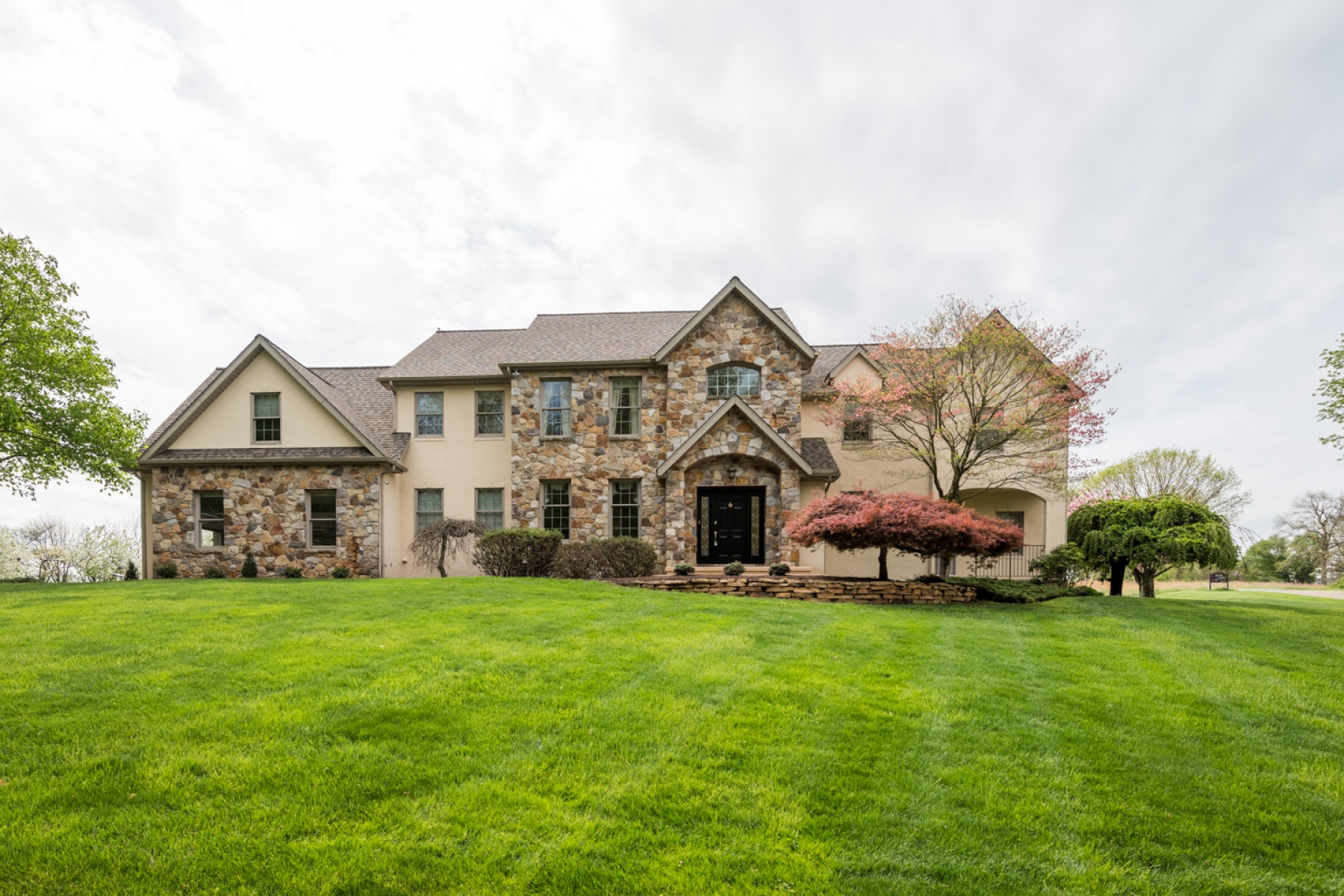 100-110-401_Captain_Robinson_Drive