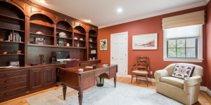 110-170-401_Captain_Robinson_Drive