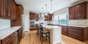 118-250-401_Captain_Robinson_Drive