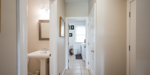 123-300-401_Captain_Robinson_Drive