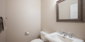 124-310-401_Captain_Robinson_Drive