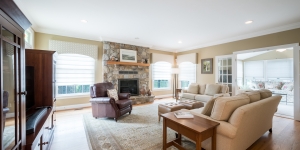 126-330-401_Captain_Robinson_Drive