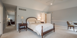 135-420-401_Captain_Robinson_Drive