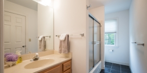 148-550-401_Captain_Robinson_Drive