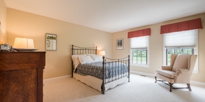 149-560-401_Captain_Robinson_Drive