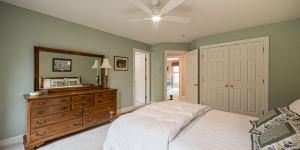 152-590-401_Captain_Robinson_Drive