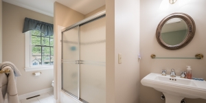 153-600-401_Captain_Robinson_Drive